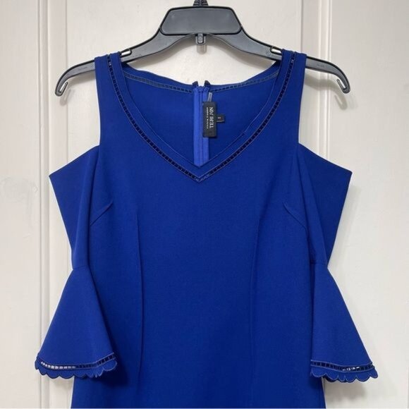 Teri Jon by Rickie Freeman Cold Shoulder Sheath Dress in Royal Blue Size 2 - Picture 4 of 12